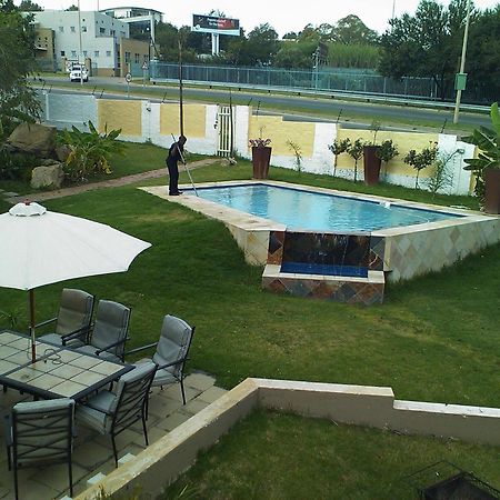 Villa Via Hotel Midrand Zewnętrze zdjęcie