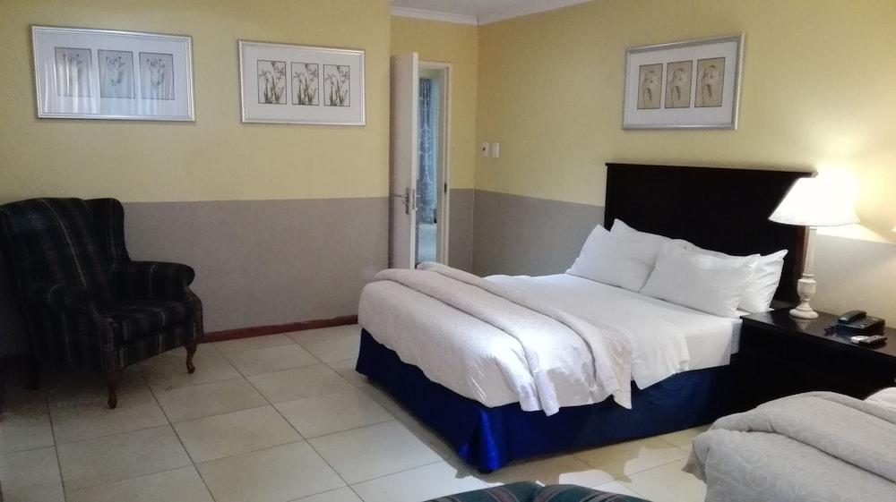 Villa Via Hotel Midrand Zewnętrze zdjęcie