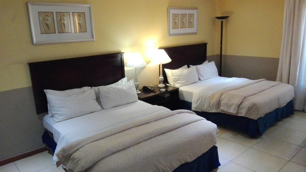 Villa Via Hotel Midrand Zewnętrze zdjęcie