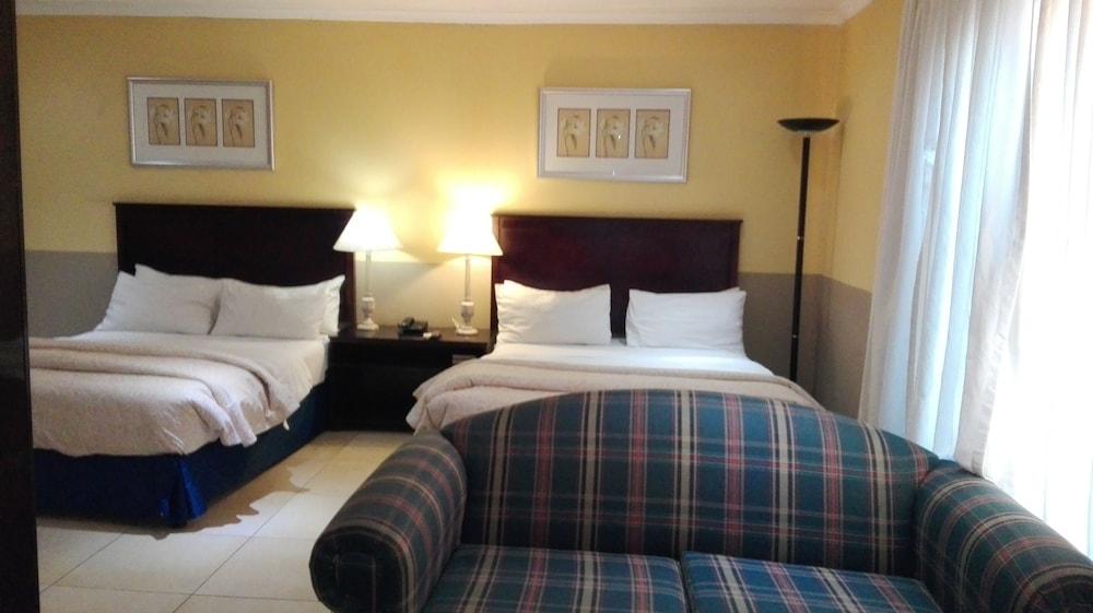 Villa Via Hotel Midrand Zewnętrze zdjęcie