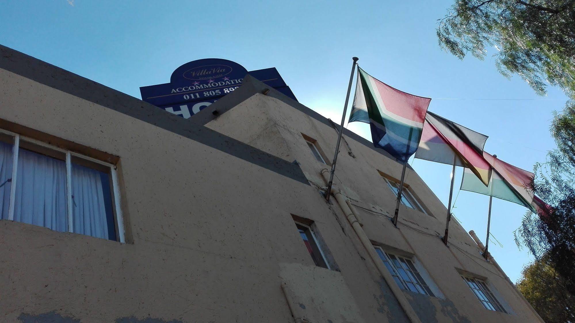 Villa Via Hotel Midrand Zewnętrze zdjęcie