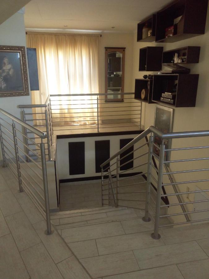 Villa Via Hotel Midrand Zewnętrze zdjęcie