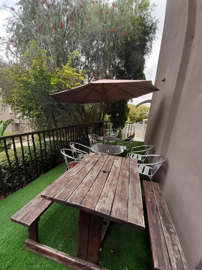Villa Via Hotel Midrand Zewnętrze zdjęcie